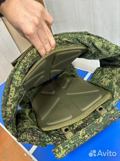 Бронежилет с полной баллистикой вкруг