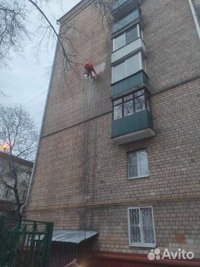 Мойка фасада и остекления