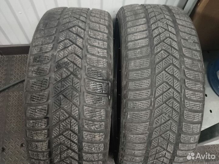Pirelli Winter Sottozero 235/35 R19