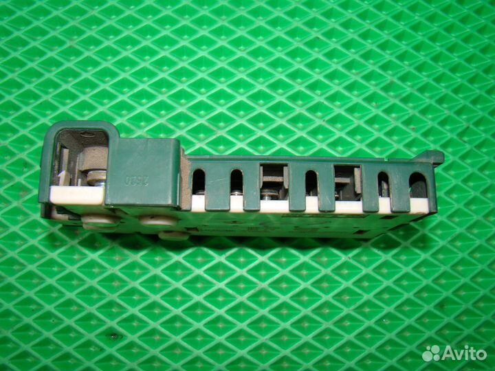 Блок предохранителей BMW 5 E39 бмв 5 е39