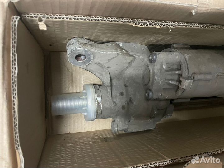 Рулевая рейка land rover LR143416