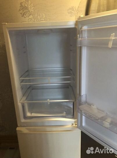 Холодильник новый