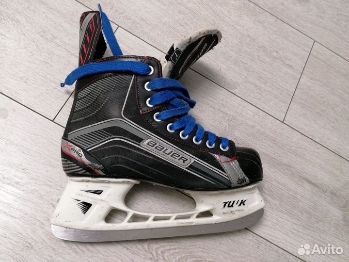 Хоккейные коньки bauer