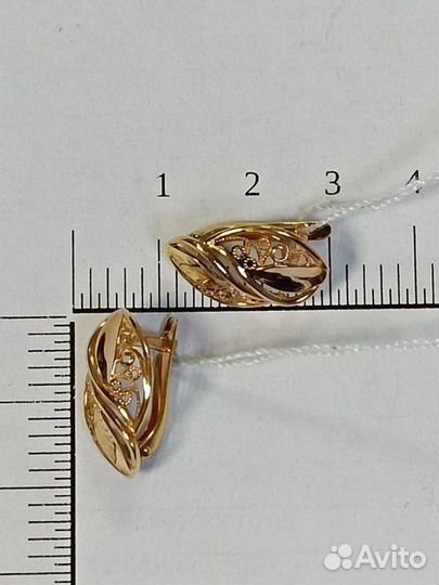 Золотые серьги