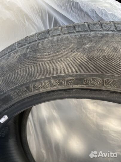Yokohama dB Decibel E70 215/55 R17 V