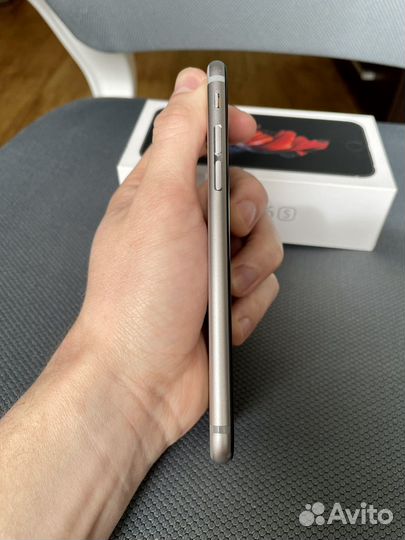 iPhone 6S, 16 ГБ