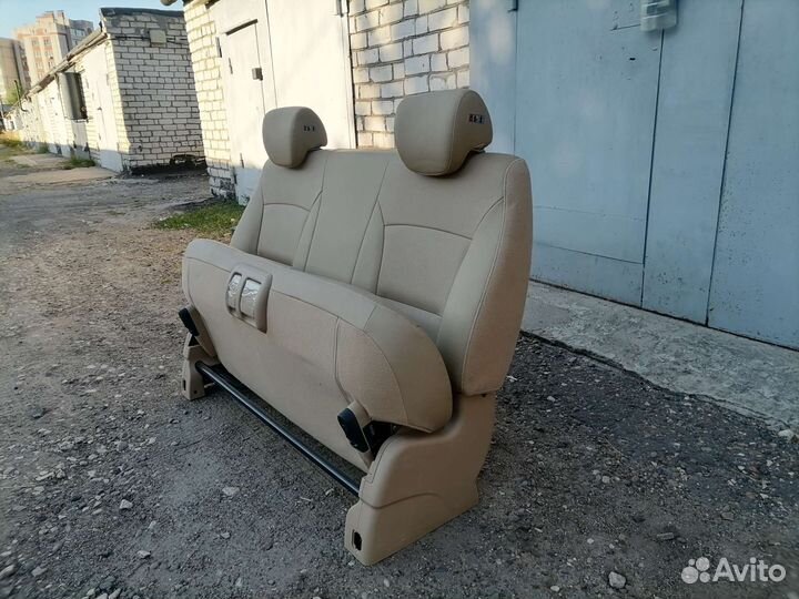 Задний диван hyundai grand stareks, H1
