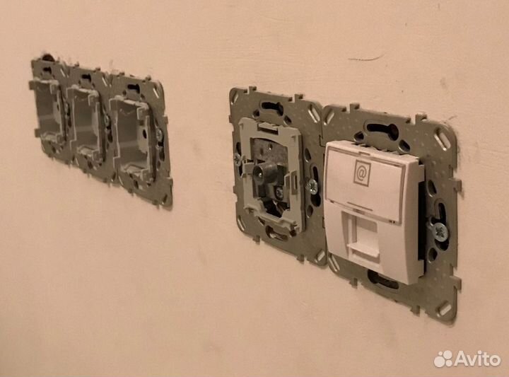 Электрик. Ремонт розеток, выключателей Ростов