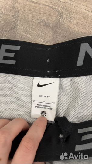 Спортивные штаны nike