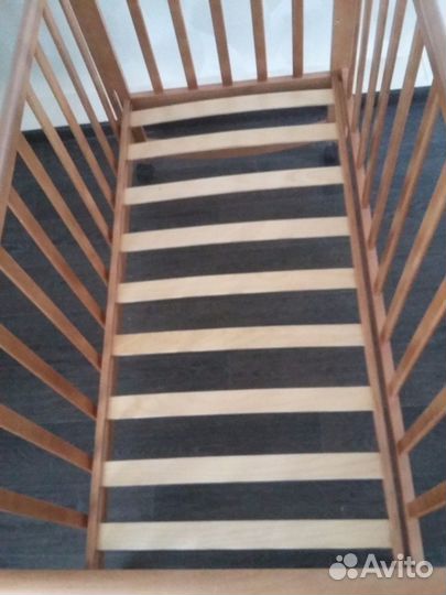 Кроватка с матрасом