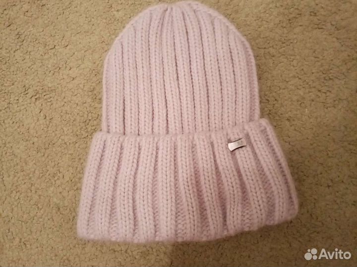 Женские панамы, береты, шапки