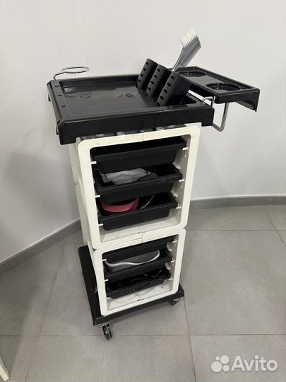 Тележка парикмахерская