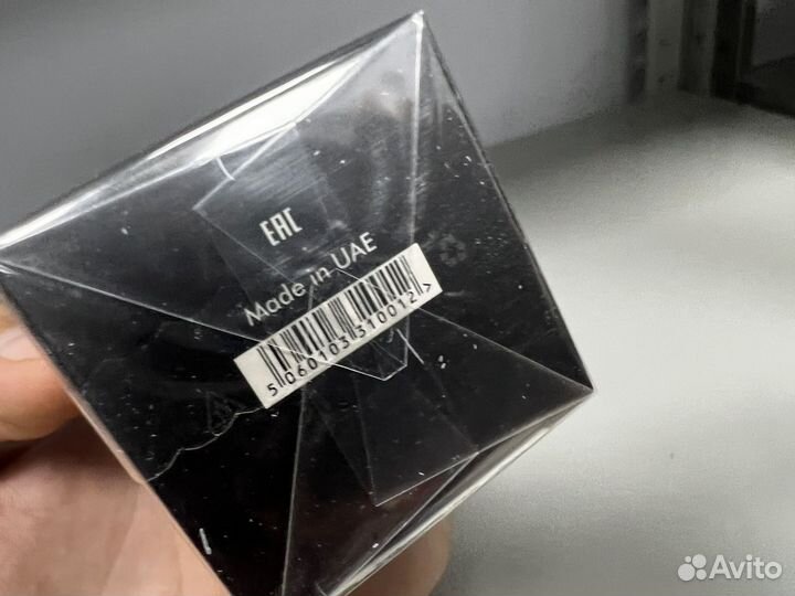 Escentric molecules 01