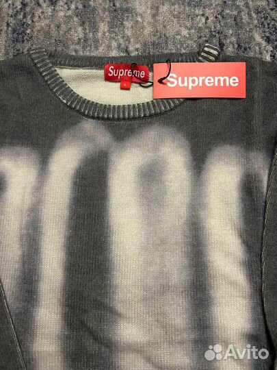 Свитшот supreme blurred logo