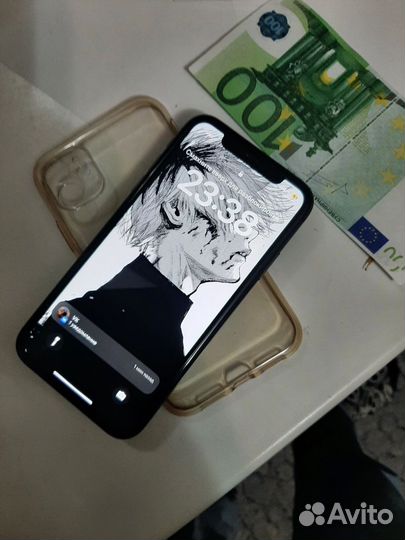 Телефон iPhone 11 64gb