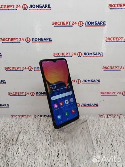 Samsung Galaxy A10, 2/32 ГБ