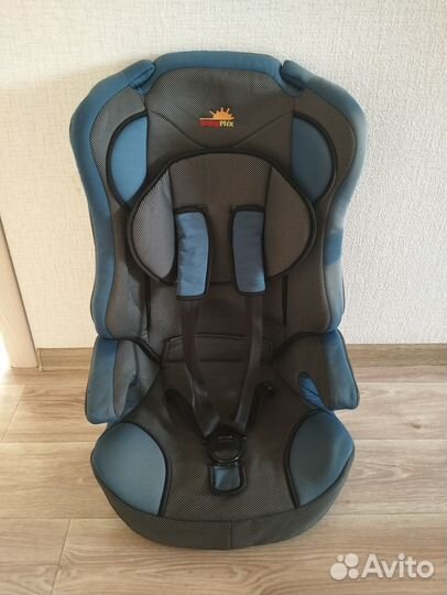 Детское автомобильное кресло от 15 до 36 кг