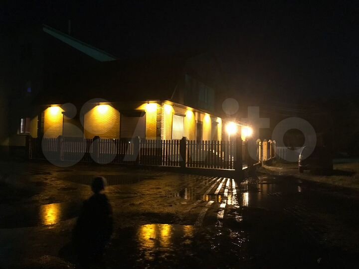 Дом 200 м² на участке 3 сот.