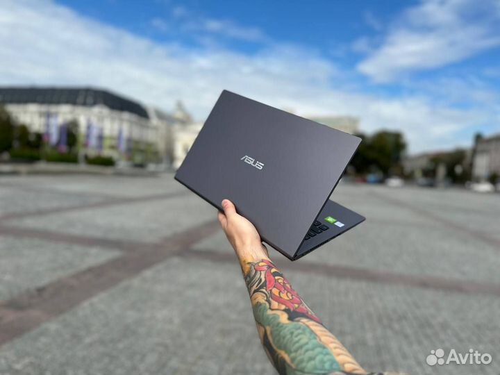 Тонкий ультрабук Asus на GeForce/intel/SSD