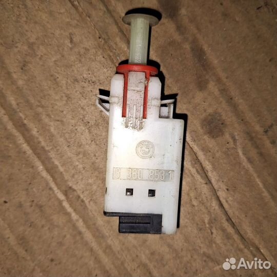 Датчик положения педали тормоза (лягушка) bmw e39