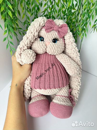 Вязаная Зайка ручной работы именная с метрикой