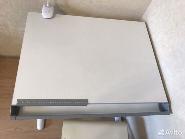 Растущая парта и стул дэми