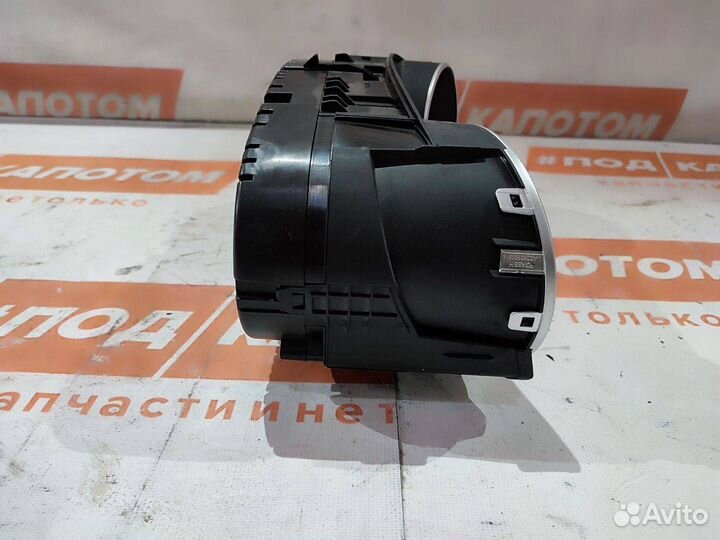 Панель приборов Volkswagen Golf 6 2012 5K0920863 X