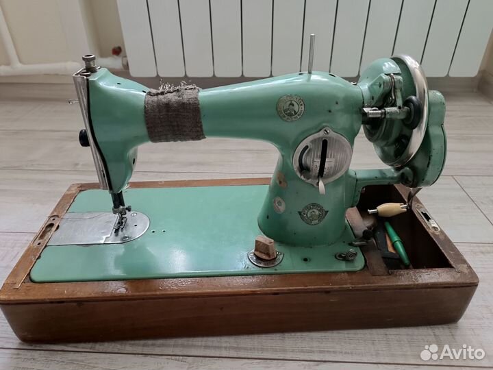 Швейная машинка