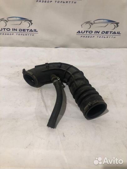 Патрубок воздушн.фильтра ваз (LADA) kalina sedan 1