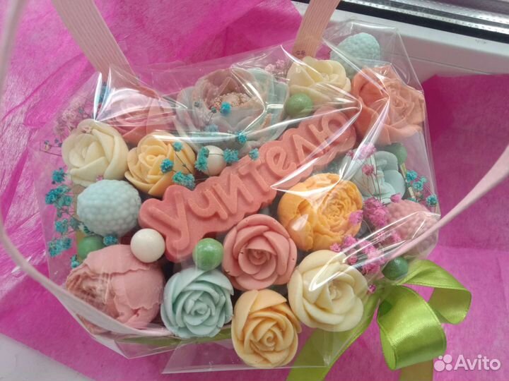 Съедобные наборы, букеты из шоколадных цветов