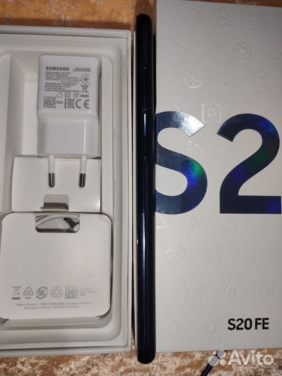 Смартфон Samsung Galaxy S20FE 8/256 Гб