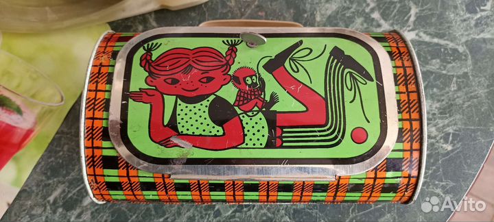 Металлический сундучек-сумочка из СССР