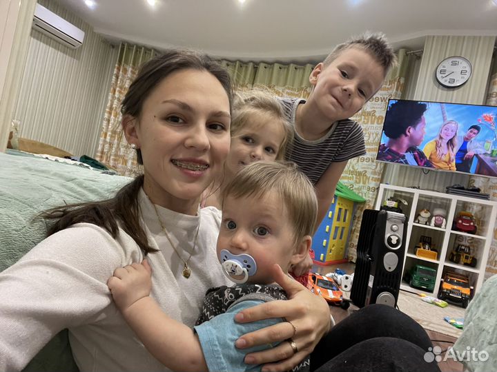 Няня для ребенка с высшим мед образованием