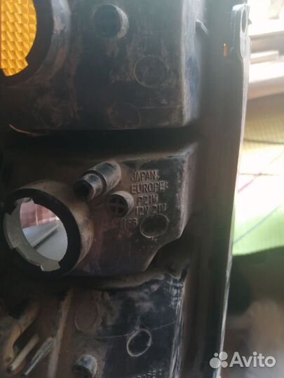 Фонарь задний правый land cruiser 80 оригинальный