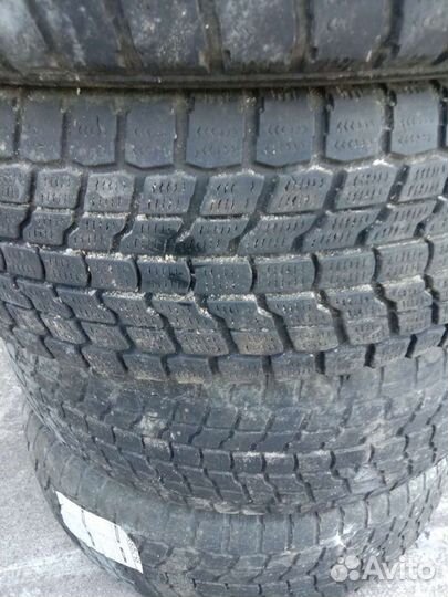 Yokohama SnowSafety 225/65 R17 101Q