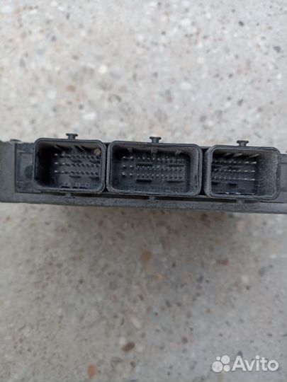 Renault Laguna 2 электронный блок двс