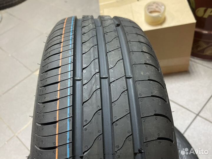 Goodyear EfficientGrip Performance 2 185/60 R16 86H