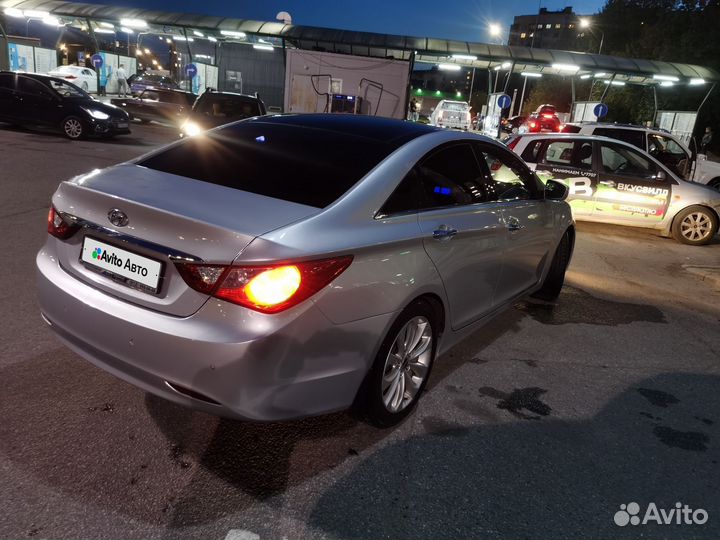 Hyundai Sonata 2.0 AT, 2011, 69 380 км