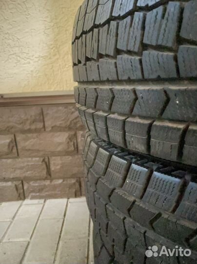 Dunlop Winter Maxx WM02 215/60 R17