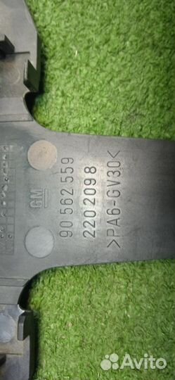 Кронштейн Opel Astra H 2004