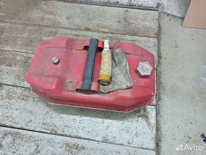 Канистра 20л плоская металл лейка