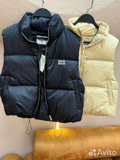 Жилет miu miu 2 цвета