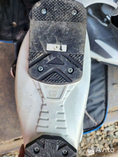 Горнолыжные ботинки