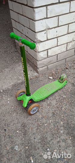 Самокат и скейтборд