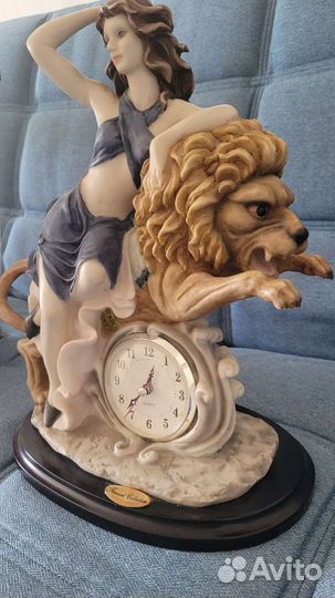 Часы настольные