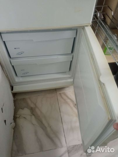 Холодильник