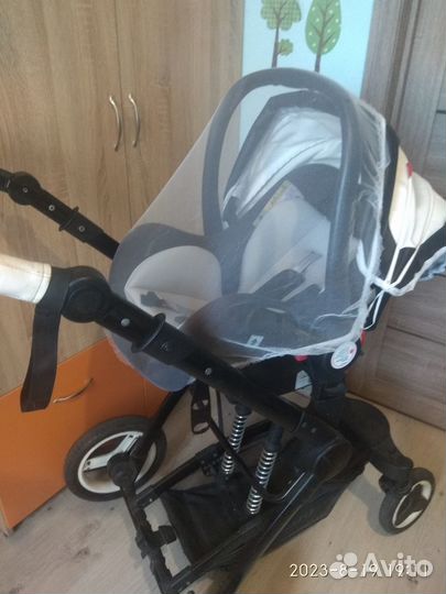 Коляска-трансформер Belecoo X6 3 в 1 бело-черный