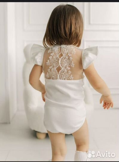 Боди с кружевом