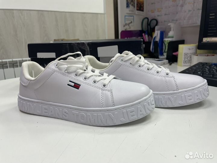 Кроссовки оригинальные tommy hilfiger