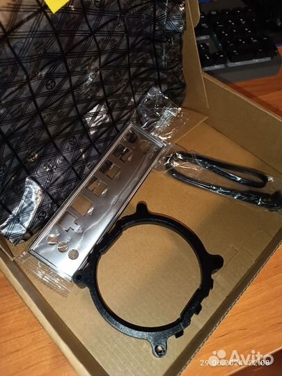 X99d4m4 + e52680v4 + 16gb(3200) + ssd m2 + башня